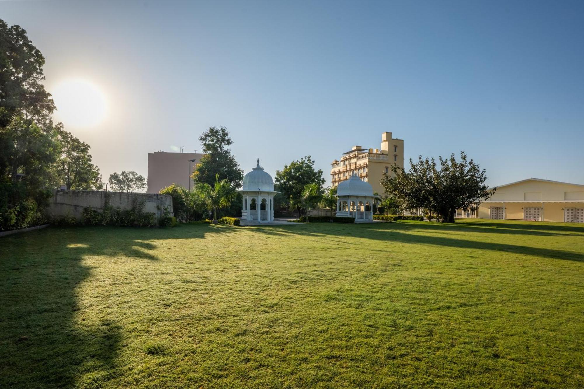 Sterling Balicha Udaipur Hotel Ngoại thất bức ảnh