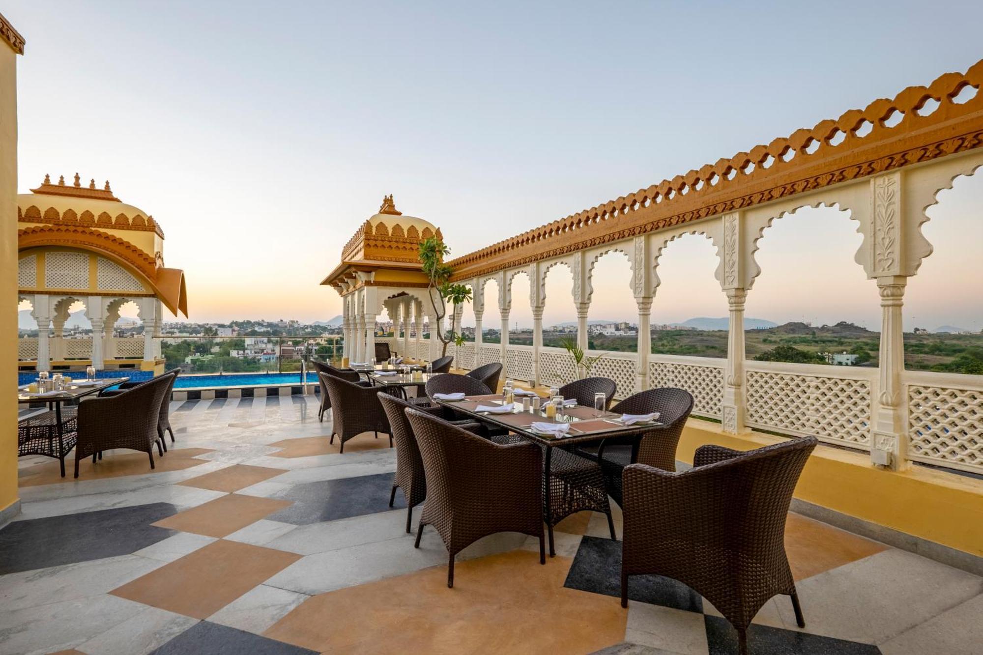 Sterling Balicha Udaipur Hotel Ngoại thất bức ảnh