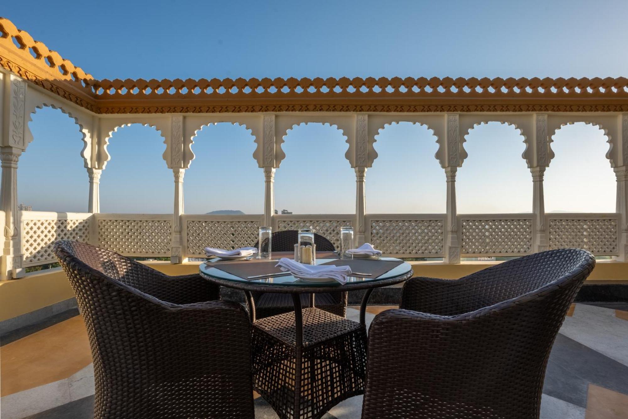 Sterling Balicha Udaipur Hotel Ngoại thất bức ảnh