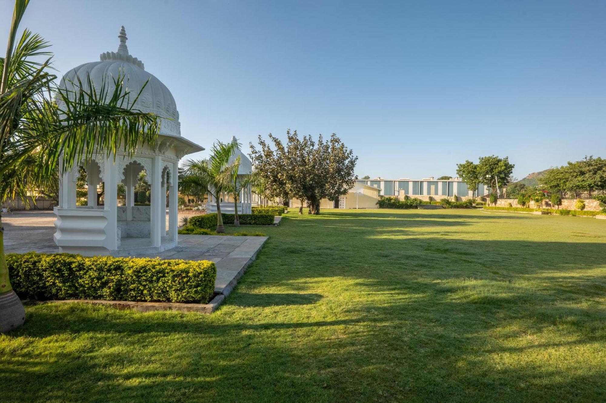 Sterling Balicha Udaipur Hotel Ngoại thất bức ảnh